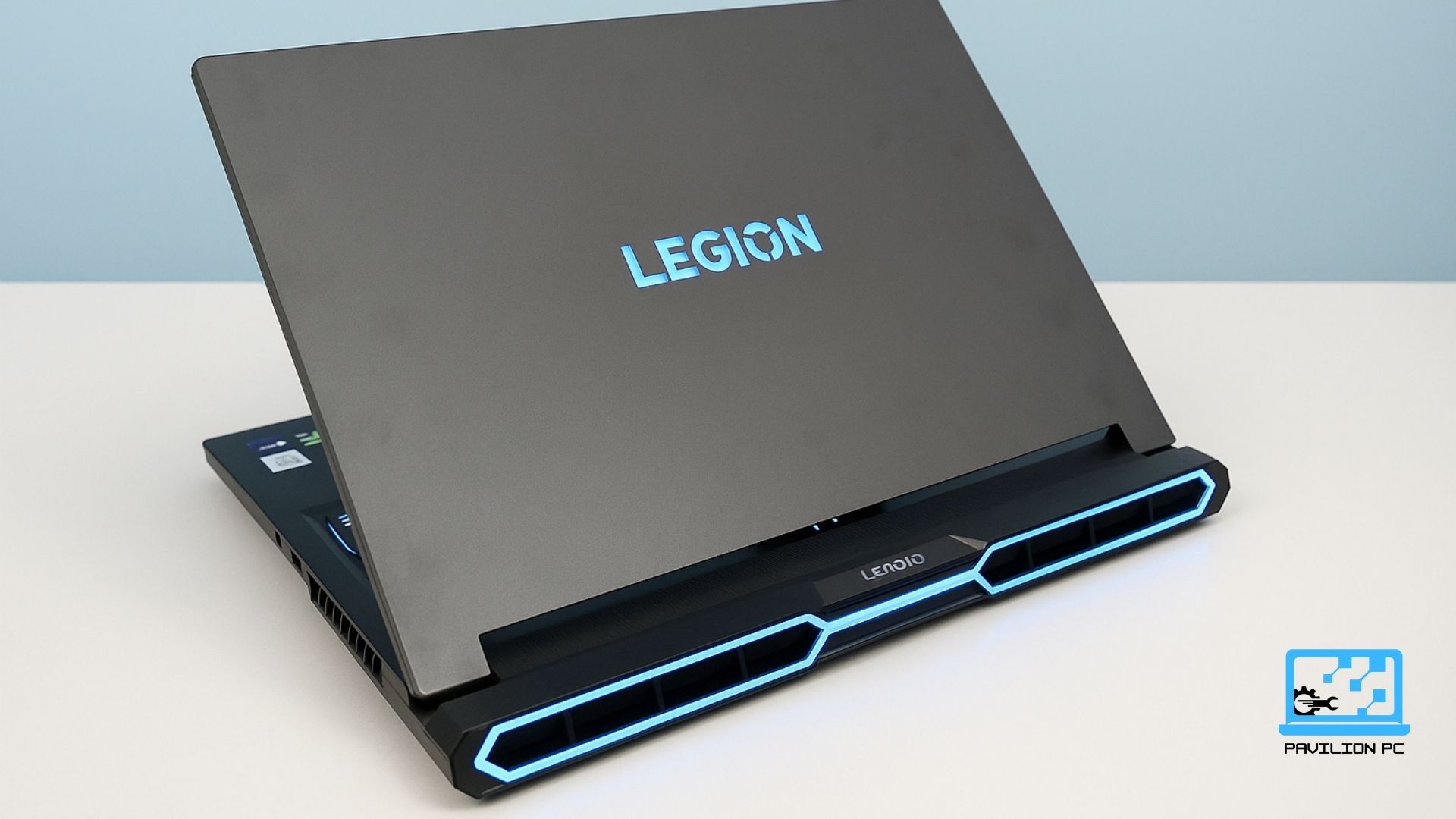Image of Lenovo Legion Pro 7i from the back