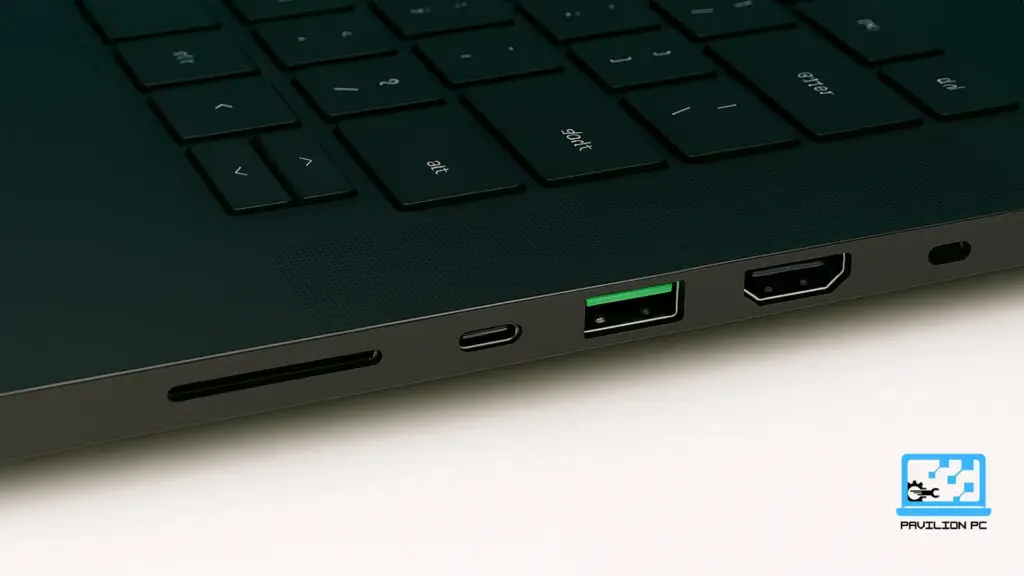 Razer blade 18 ports